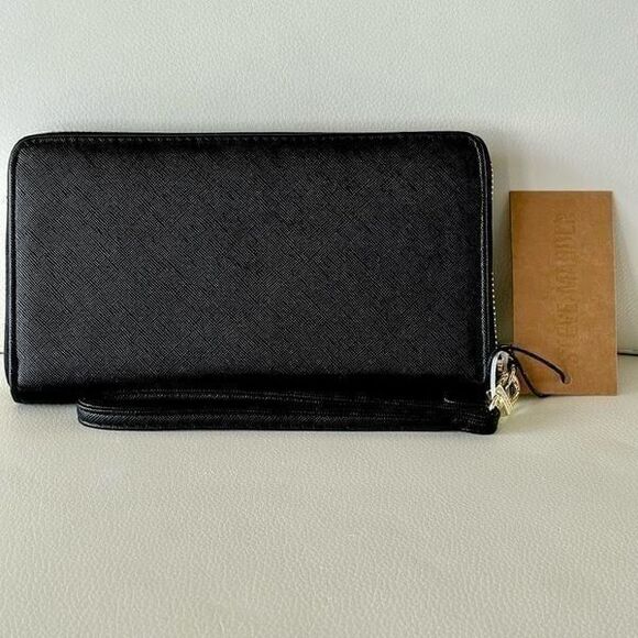NWT Gorgeous Steve Madden BZIPPY Black /Gold Zip All Around Wallet Wristlet New! - Picture 1 of 12